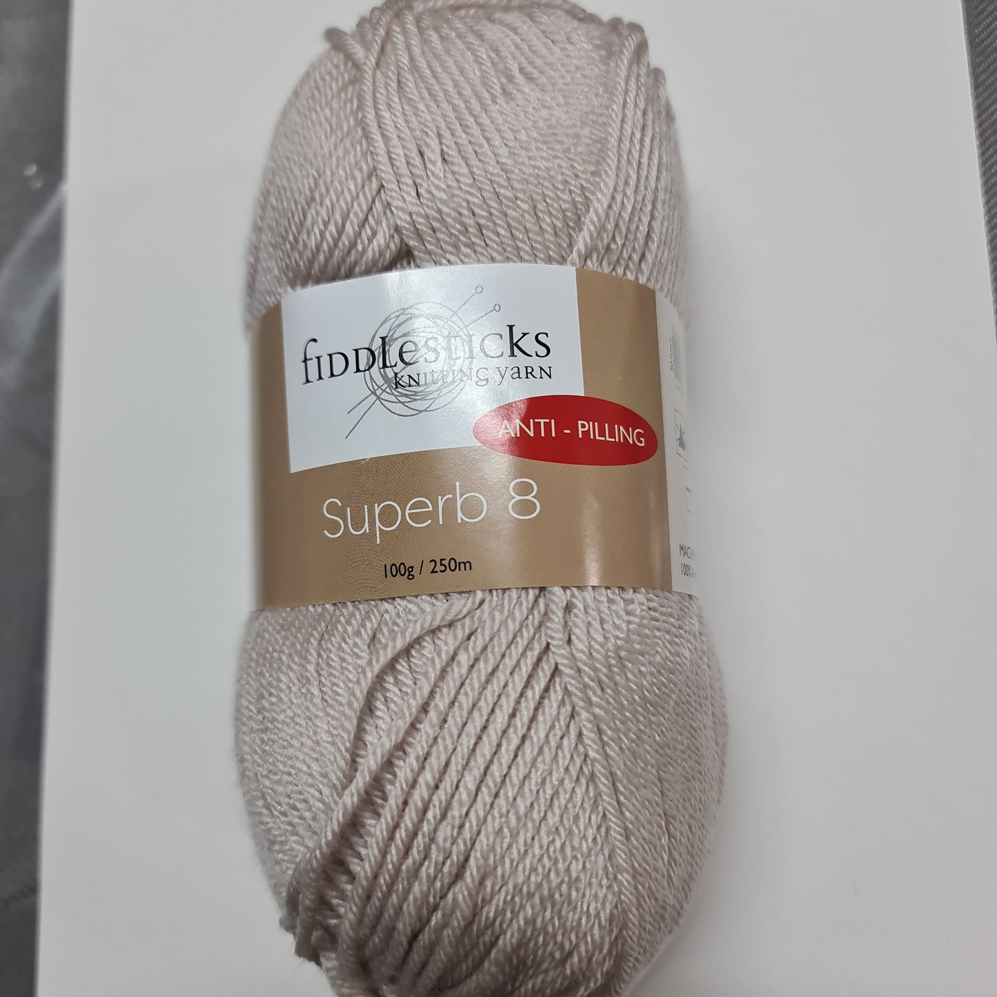 Superb 8, 70019, Taupe